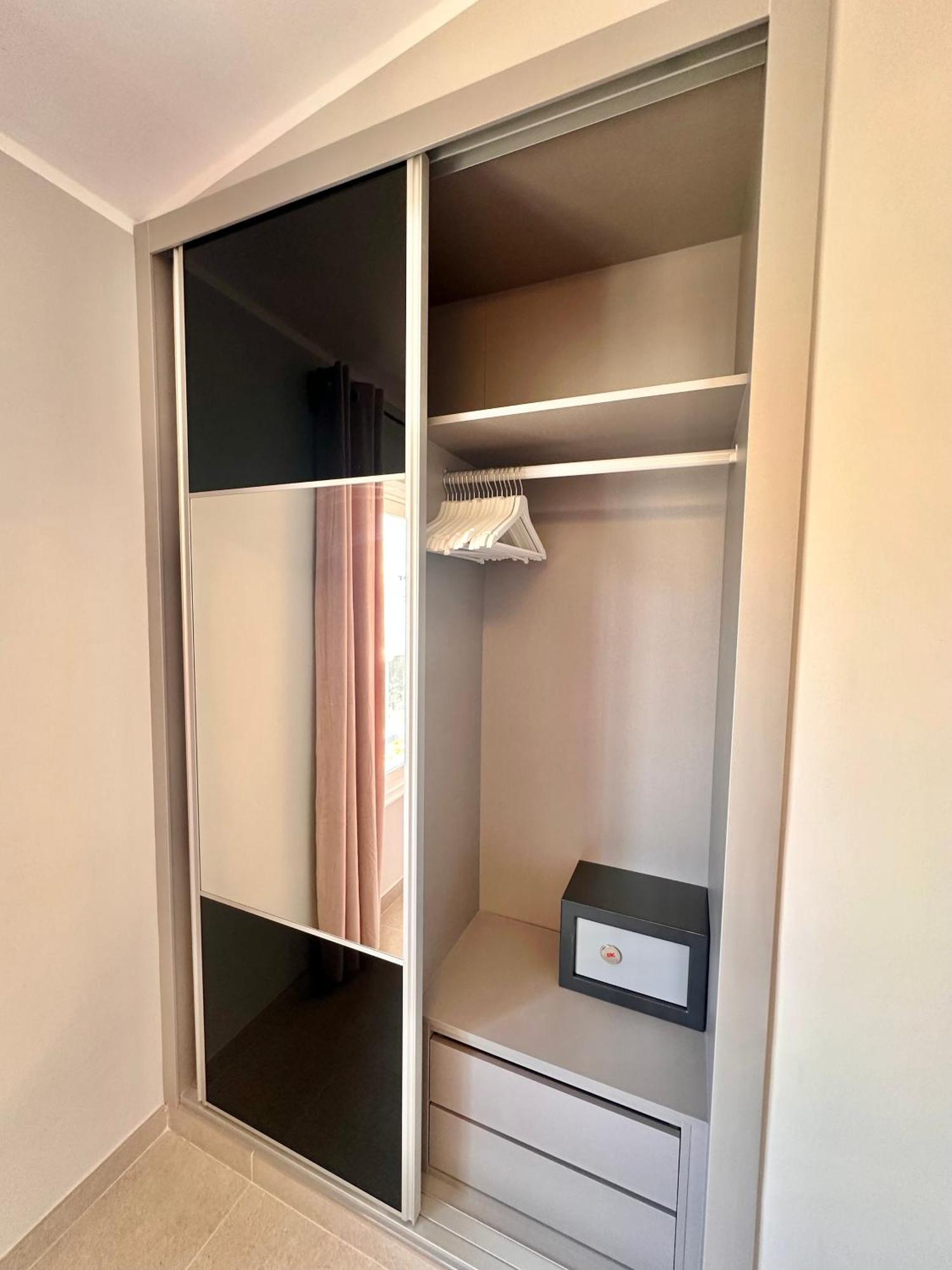 אדחה Luxury Renevapartment Island Village מראה חיצוני תמונה