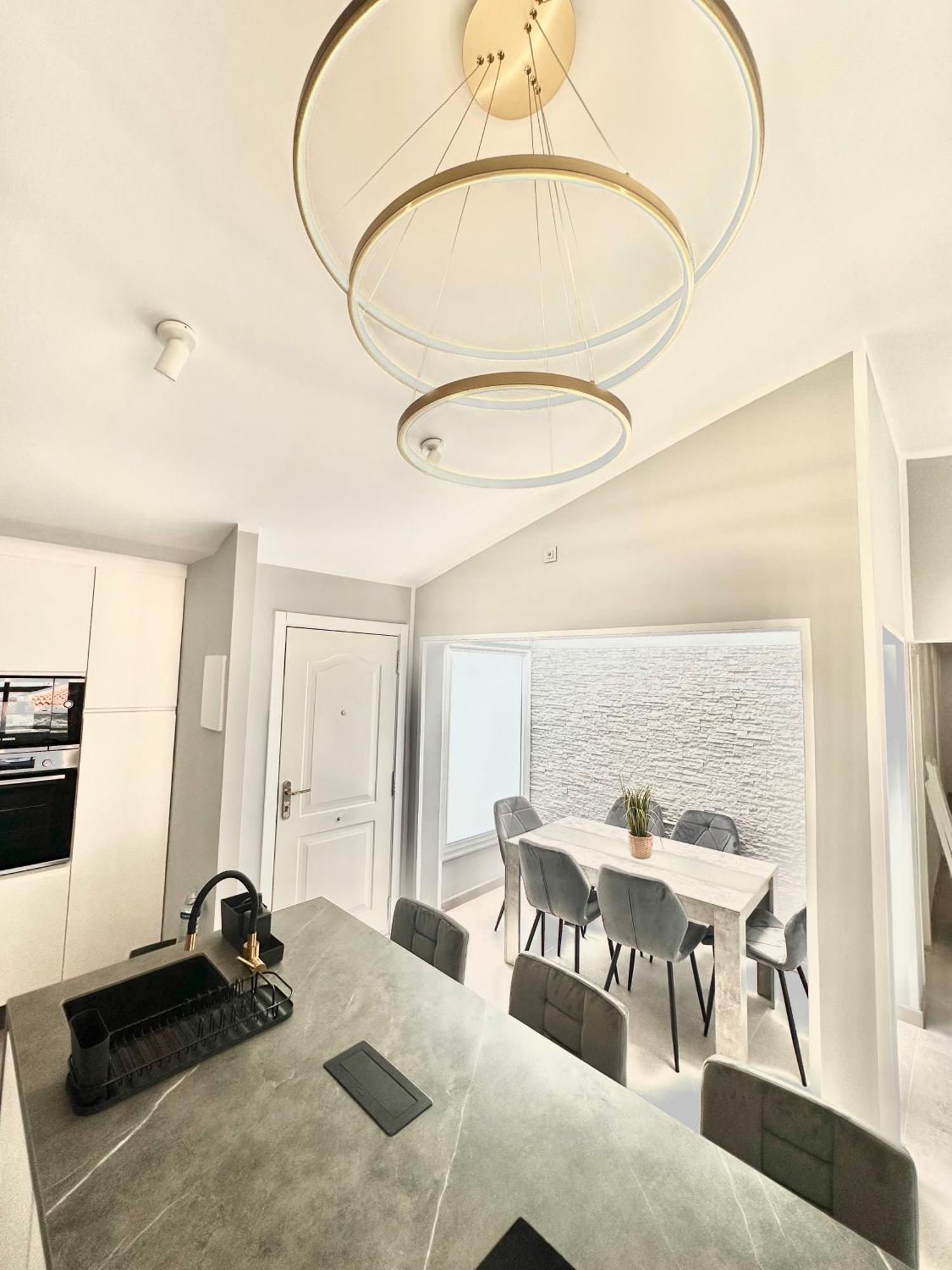 אדחה Luxury Renevapartment Island Village מראה חיצוני תמונה