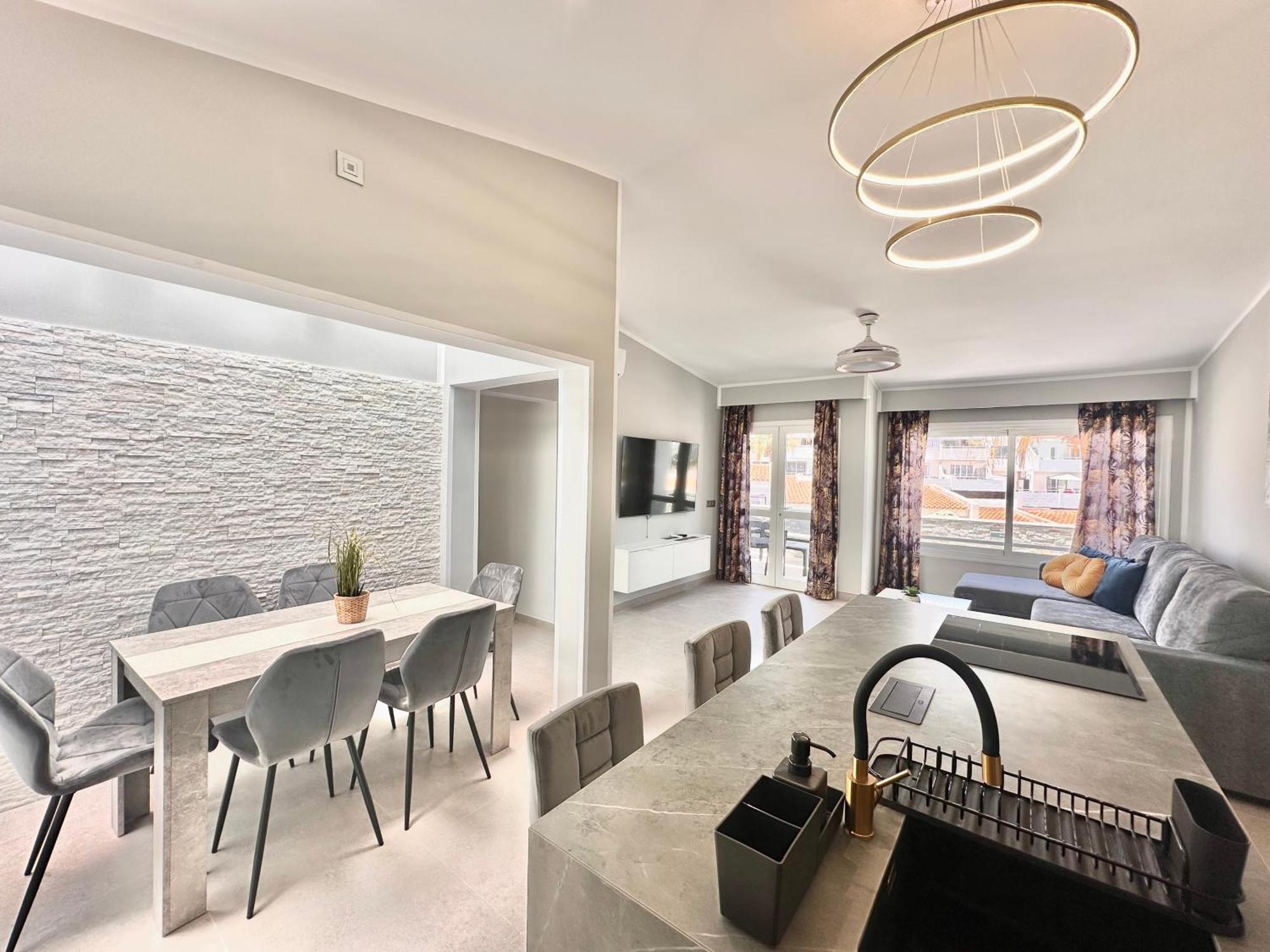 אדחה Luxury Renevapartment Island Village מראה חיצוני תמונה