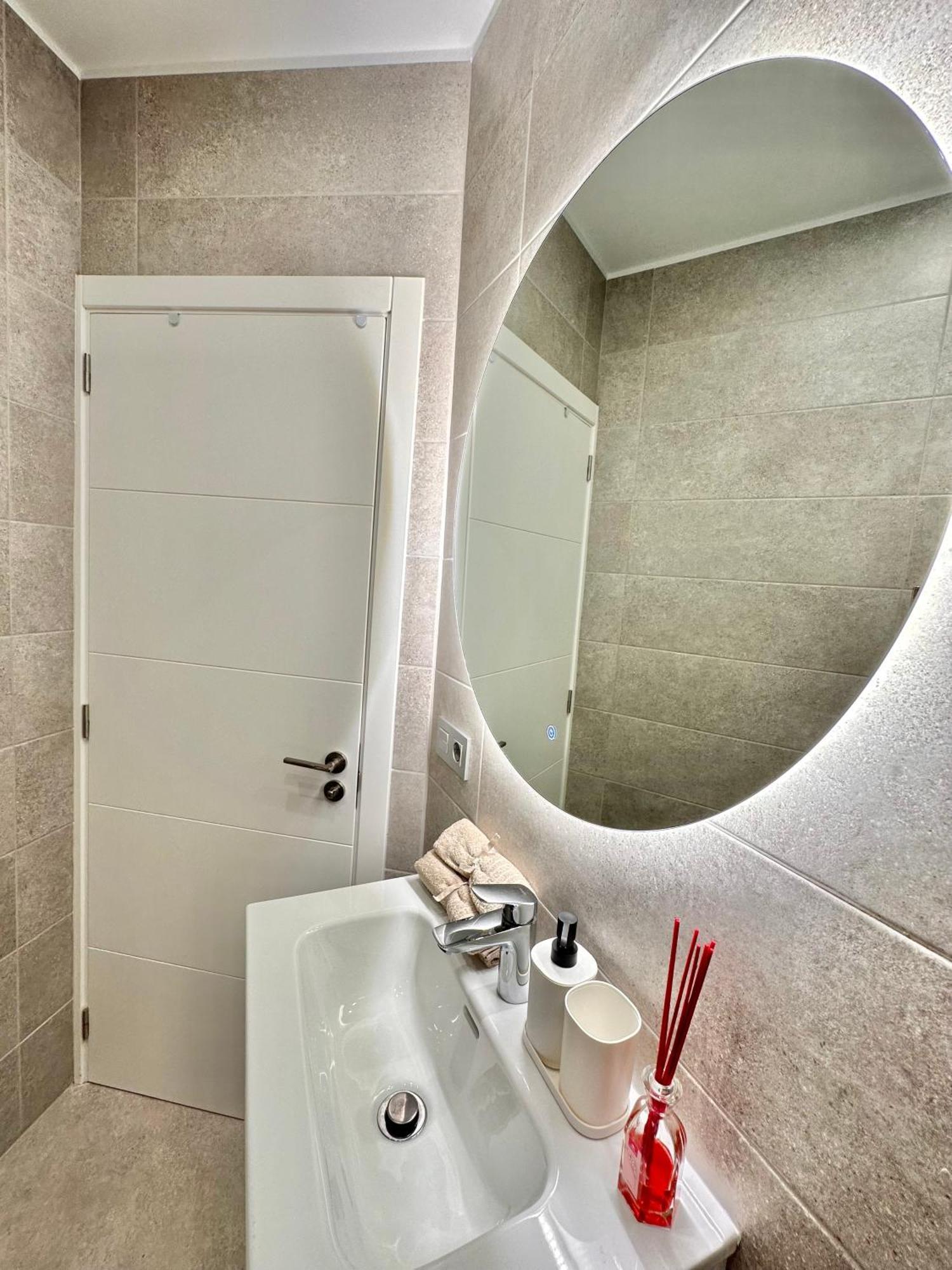 אדחה Luxury Renevapartment Island Village מראה חיצוני תמונה