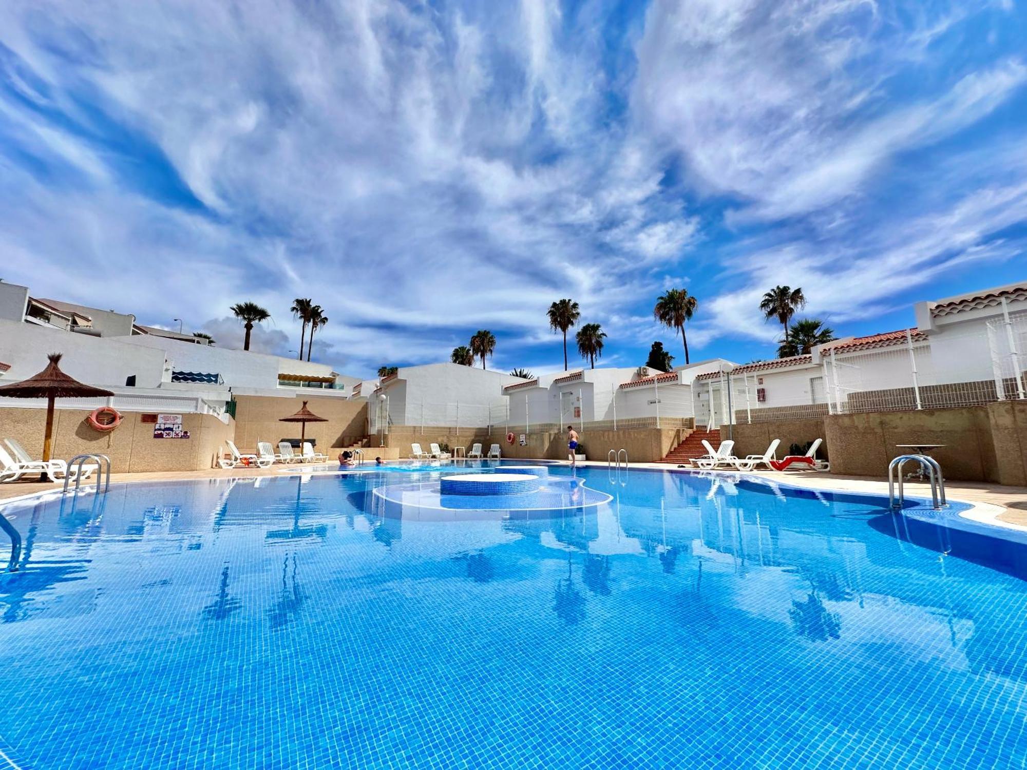 אדחה Luxury Renevapartment Island Village מראה חיצוני תמונה