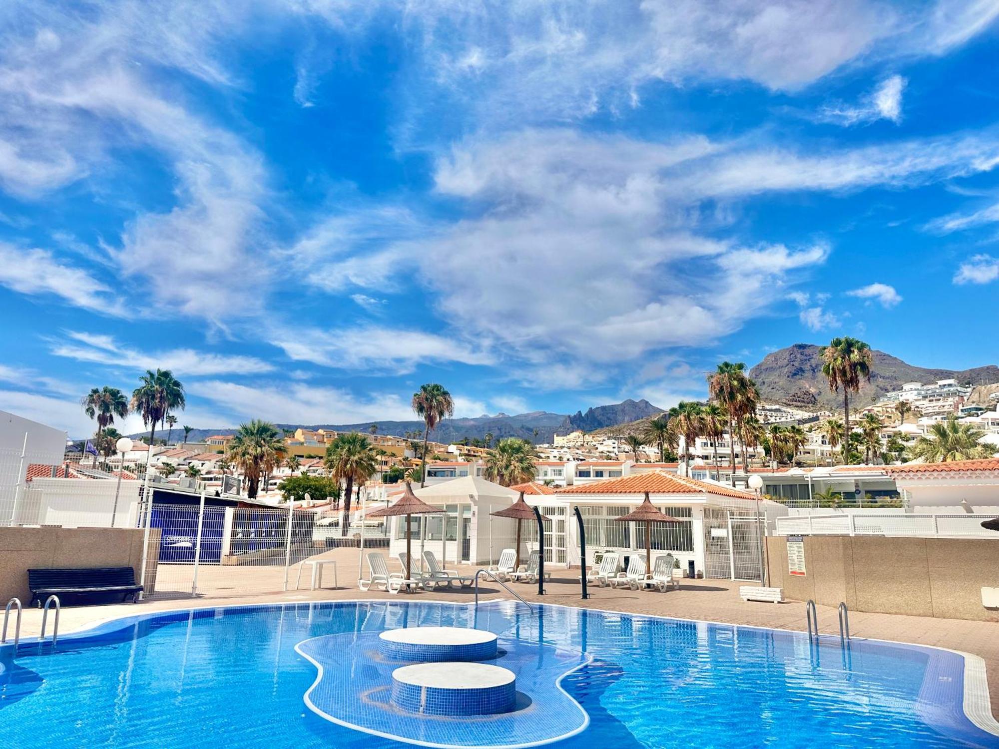 אדחה Luxury Renevapartment Island Village מראה חיצוני תמונה