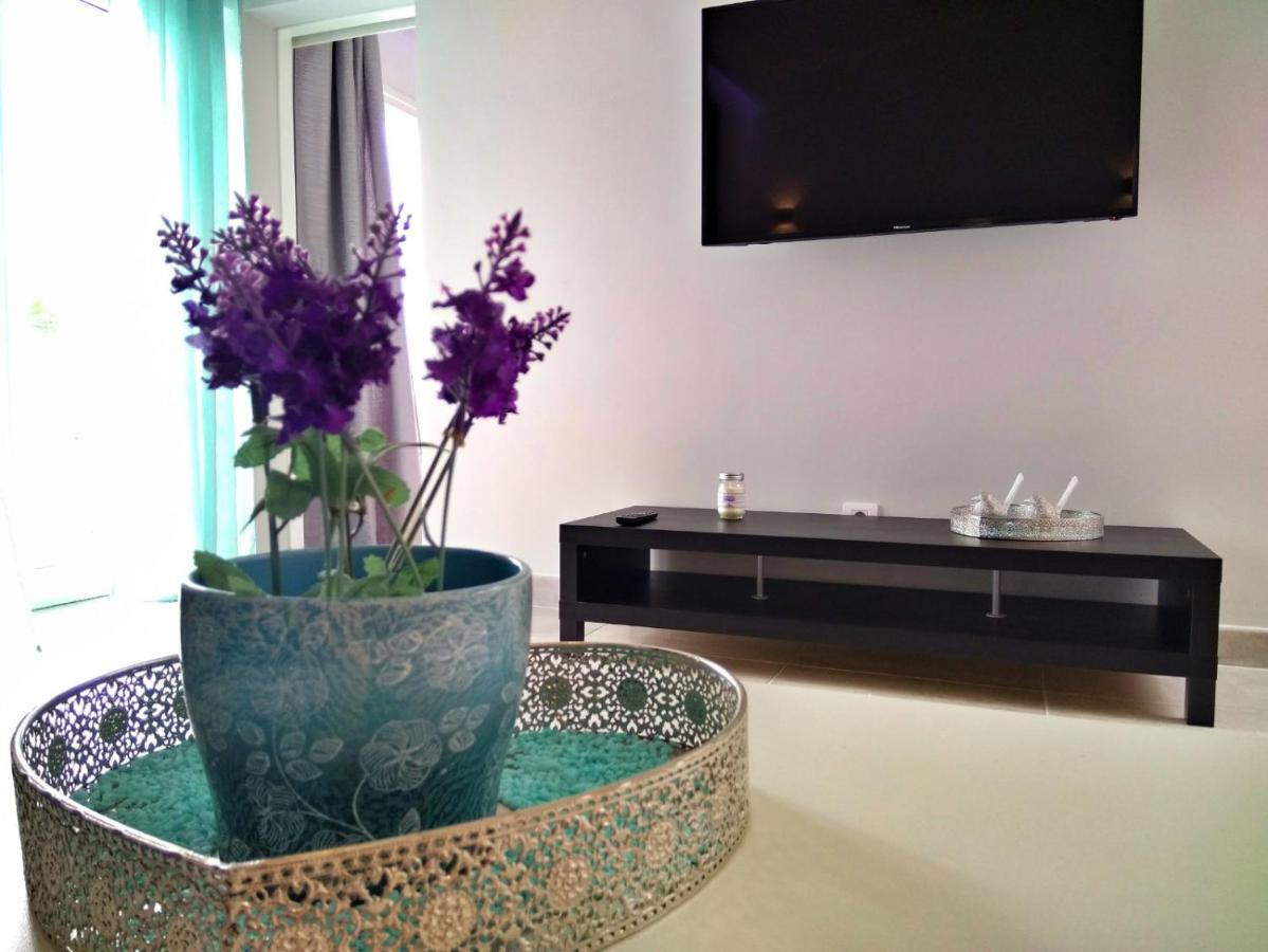 אדחה Luxury Renevapartment Island Village מראה חיצוני תמונה